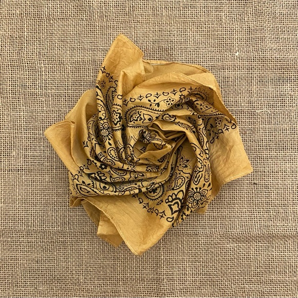 BANDANA Set Hand Dyed Sun Bleached "Happy Hour” Set of 4) ⭐️NWT - Picture 5 of 11